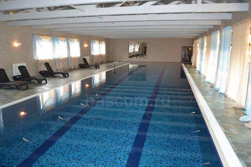 Бассейн из бетона (25х6 х1,4-1,8м.) отделка мозаика